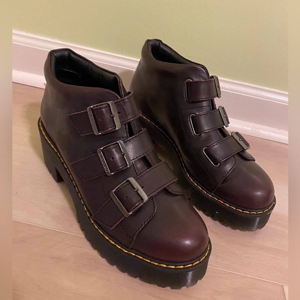 Doc Martens Coppola Wyoming in Burgundy